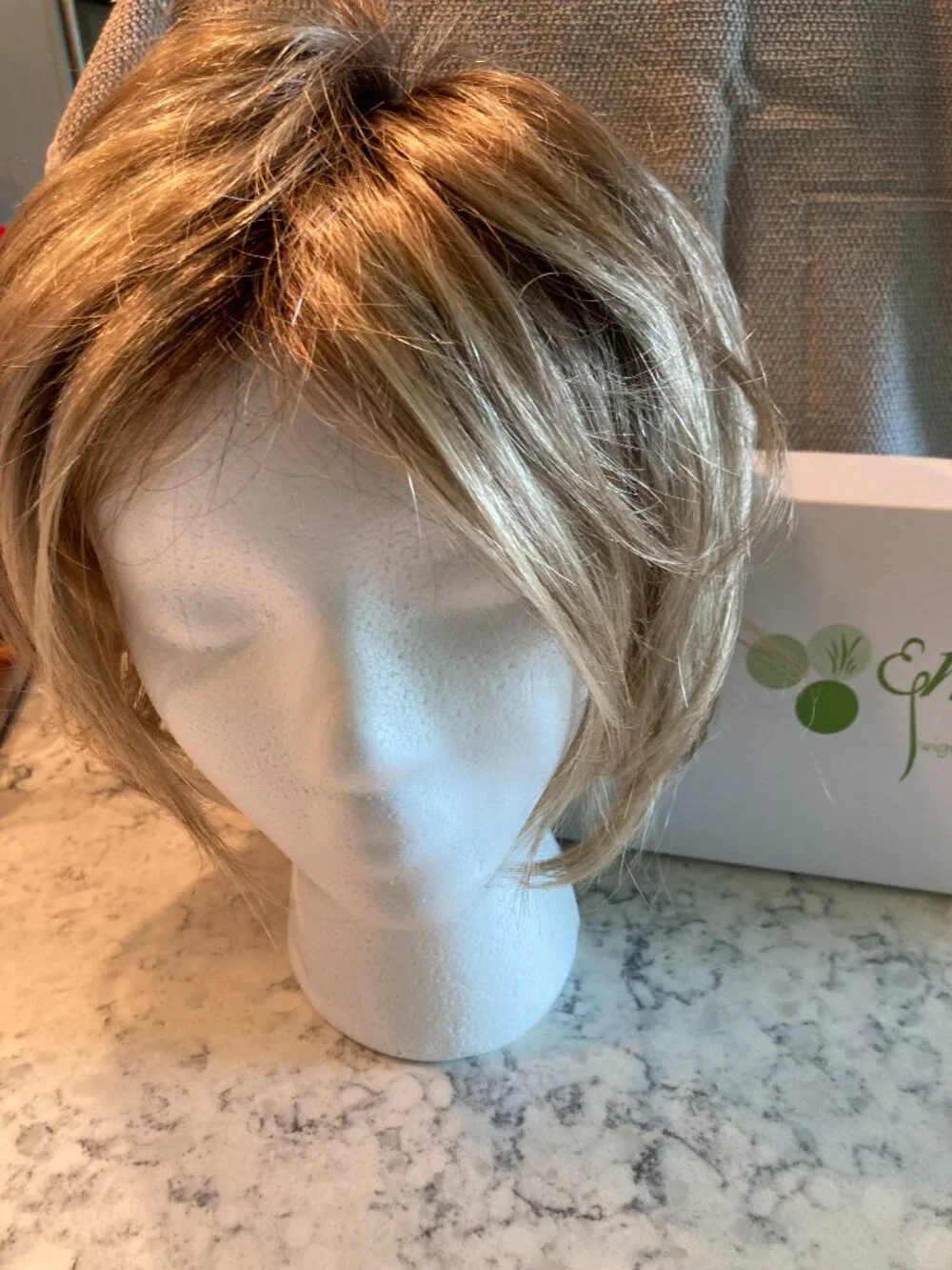 Envy Wigs - Angie    Average Cap  Never Worn